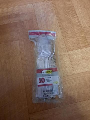 nieuw set van 10 lepels in sterke pvc " giostyle" beschikbaar voor biedingen