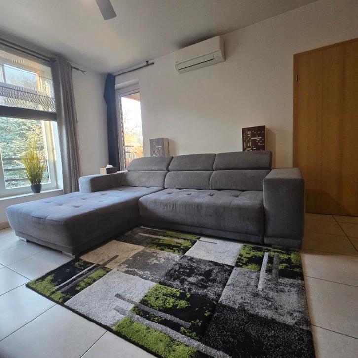 Canapé d’angle gris velour  Relax électrique  tres bon état, Maison & Meubles, Canapés | Salons, Utilisé, Banc d'angle, Quatre personnes ou plus