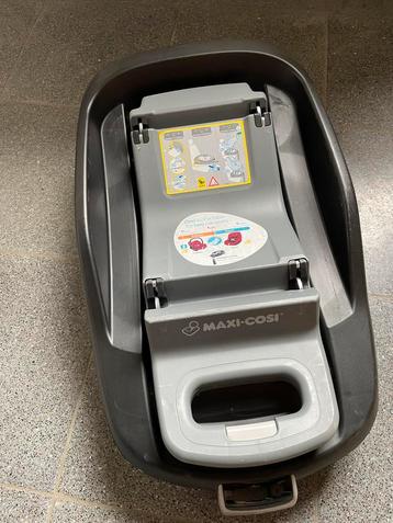 Maxi cosi isofix onderstel (nog 3 beschikbaar)