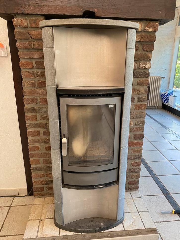 FLAM SPEKSTEENKACHEL TE KOOP! 10kw, Maison & Meubles, Poêles, Utilisé, Autoportant, Multi-brûleur, Enlèvement