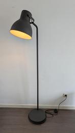 Lamp HEKTAR vloerlamp, Huis en Inrichting, Ophalen, Metaal