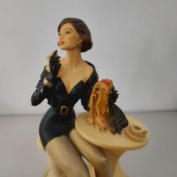 Vittorio Luigi Tessaro - Beeld - dame met hondje beschikbaar voor biedingen