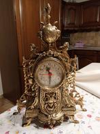 Koperen klok met twee kandelaars, Enlèvement