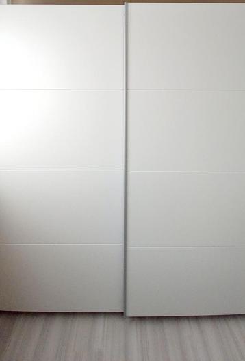 Kleerkast, wit, 180 x 200, zeer goede staat beschikbaar voor biedingen