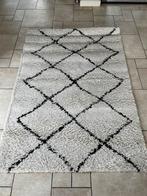 Half hoog polig tapijt  135x 190cm, Maison & Meubles, Ameublement | Tapis & Moquettes, Comme neuf, Enlèvement