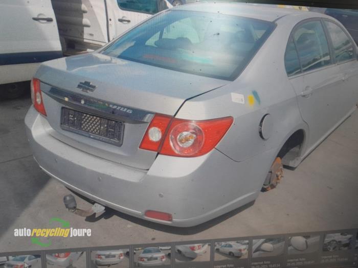 Trekhaak van een Chevrolet Epica, Auto-onderdelen, Ophanging en Onderstel, Chevrolet, Gebruikt, 3 maanden garantie