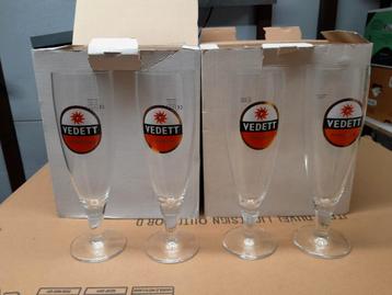 Vedett M10, M12, 0,33cl beschikbaar voor biedingen