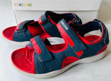 Sandalen van het merk GEOX, maat 38 beschikbaar voor biedingen