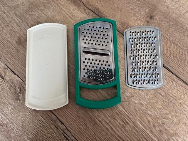 Rasp ( tupperware ), Huis en Inrichting, Keuken | Tupperware, Zo goed als nieuw, Overige typen, Groen, Ophalen of Verzenden