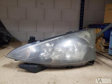 Mitsubishi Grandis 2004 - 2010 koplamp links beetje dof €150 beschikbaar voor biedingen