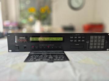 Yamaha TX802 FM Tone Generator beschikbaar voor biedingen