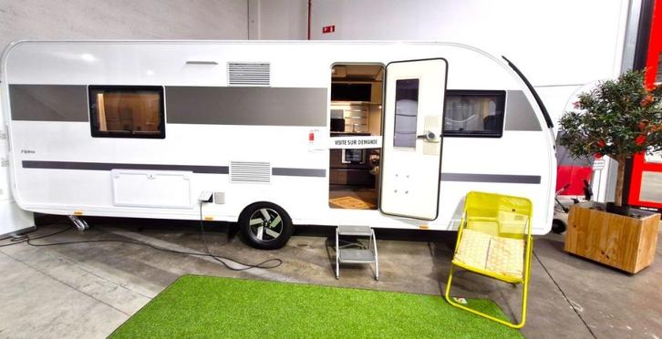 ADRIA ALPINA 613 MAAR PREMIUM, Caravans en Kamperen, Caravans, Bedrijf, tot en met 4, 1500 - 2000 kg, Adria, 2 aparte bedden, Lengtebed