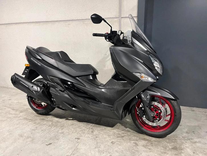 Suzuki AN 400 Burgman laatste generatie en mooi onderhouden, Motoren, Motoren | Suzuki, Bedrijf, Scooter, 12 t/m 35 kW