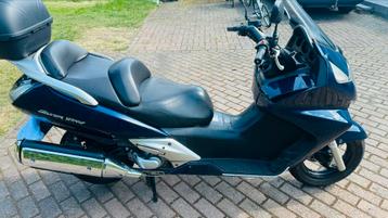 Honda silverwing 600 fjs beschikbaar voor biedingen