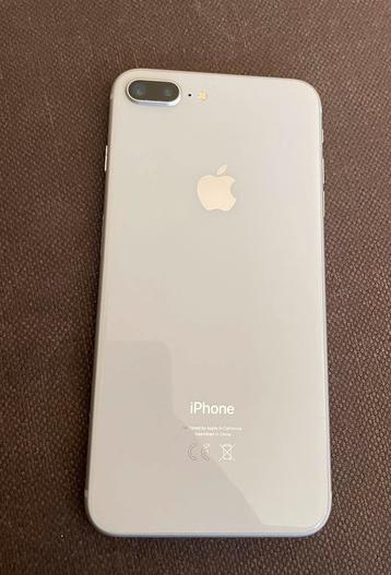 iPhone 8 Plus krasvrij voor onderdelen beschikbaar voor biedingen
