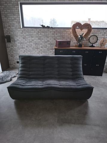 Fauteuil  beschikbaar voor biedingen