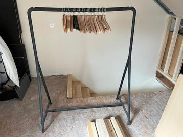 2 Kledingrekken IKEA TURBO (ook apart te koop) beschikbaar voor biedingen