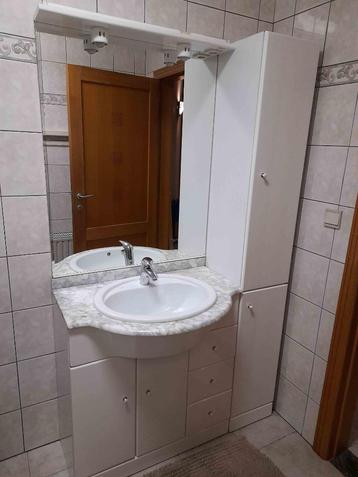 badkamer meubel als nieuw wegens totaal renovatie beschikbaar voor biedingen