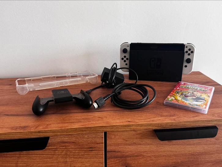 Nintendo Switch (V2, geen OLED), Games en Spelcomputers, Spelcomputers | Nintendo Switch, Switch 2019 Upgrade, Met 1 controller