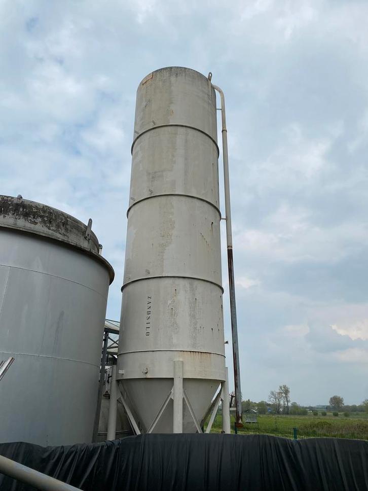 Silo en acier 45m3, Articles professionnels, Machines & Construction | Autre, Enlèvement