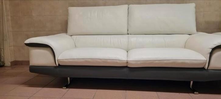 Salon leder bestaande 3zit en 2zit wit/grijs, Huis en Inrichting, Zetels | Complete zithoeken, Zo goed als nieuw, Ophalen