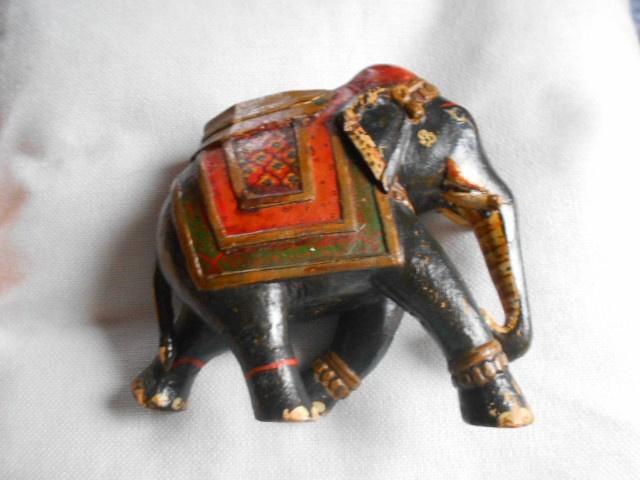 indische olifant, houtsnijwerk + 2 natuurstenen onderzetters, Antiek en Kunst, Kunst | Niet-Westerse kunst, Ophalen of Verzenden