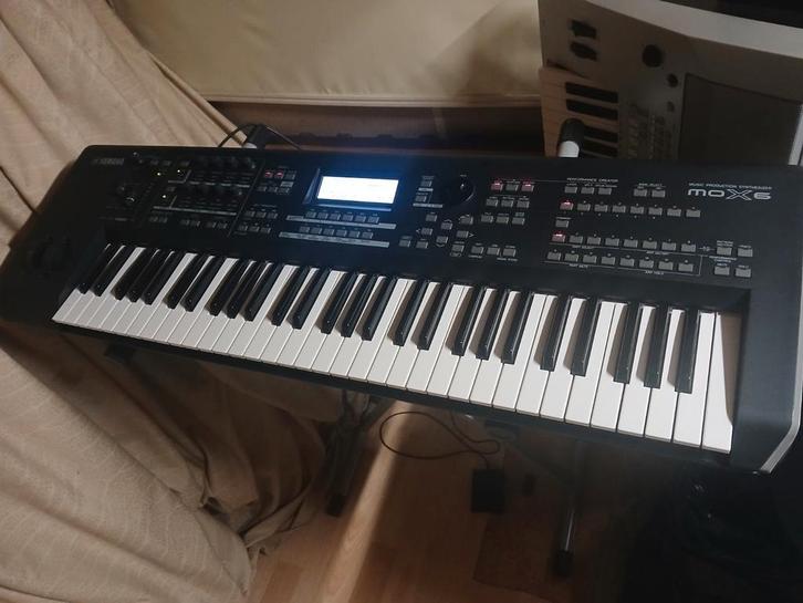 Yamaha mox 6, Muziek en Instrumenten, Keyboards, Yamaha, Ophalen