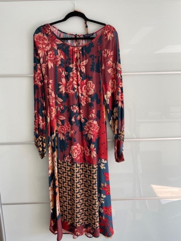 Jurk River Woods - Mt 44, Vêtements | Femmes, Robes, Comme neuf, Taille 42/44 (L), Autres couleurs, Sous le genou, Enlèvement ou Envoi