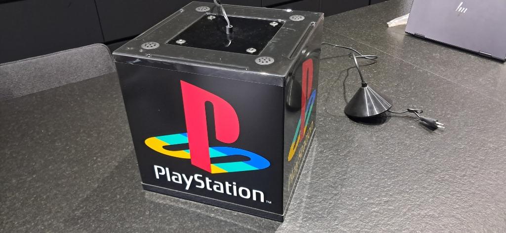 Vintage Sony Playstation 90's lichtreclame lamp, Games en Spelcomputers, Spelcomputers | Sony Consoles | Accessoires, PlayStation 1