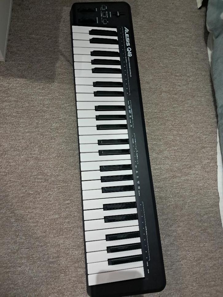 Midi keyboard Alesis Q49, Muziek en Instrumenten, Keyboards, Gebruikt, 49 toetsen, Overige merken, Midi-aansluiting, Ophalen