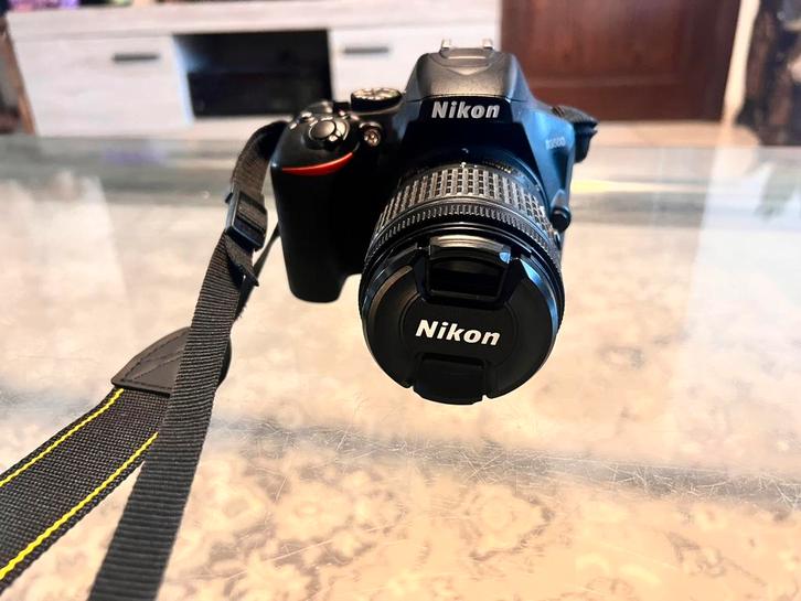 Nikon D3500 DSLR + 2 Nikon lens + tas + oplader, Audio, Tv en Foto, Fotocamera's Digitaal, Zo goed als nieuw, Spiegelreflex, Nikon