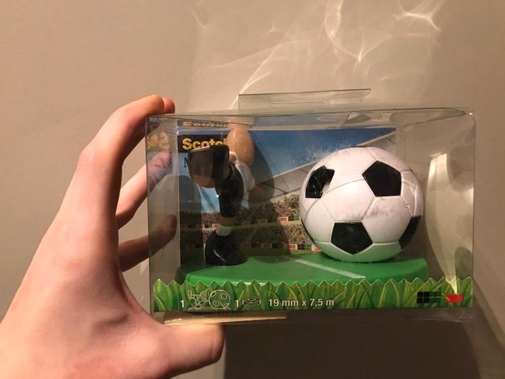 Plakbandhouder scotch magic (Voetbal)   µh, Diversen, Bureau-accessoires, Ophalen of Verzenden