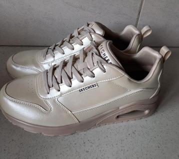 Skechers Uno, Ophalen, Nieuw