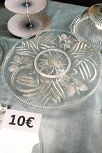 Geëtste glazen taartschotel., Antiek en Kunst, Ophalen of Verzenden
