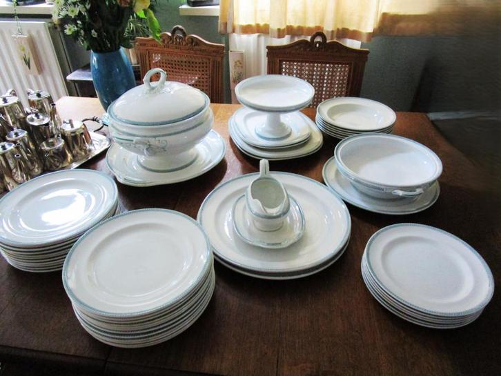 Antiek stijlvol servies P.Regout Maastricht  PEERL, Antiek en Kunst, Antiek | Servies compleet, Ophalen