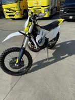 enduro crossmoto, Fietsen en Brommers, Ophalen, Zo goed als nieuw