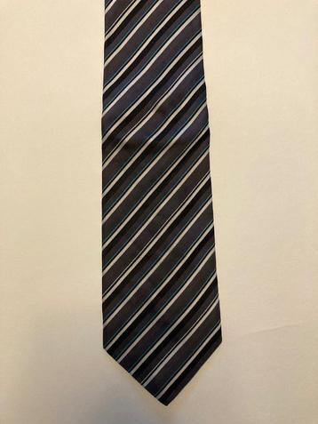 Stropdas Hugo Boss beschikbaar voor biedingen