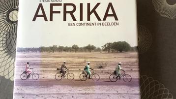 Afrika - een continent in beelden beschikbaar voor biedingen