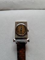 Zeldzaam Verpleegsters horloge om op te spelden, Handtassen en Accessoires, Horloges | Dames, Ophalen of Verzenden, Zo goed als nieuw