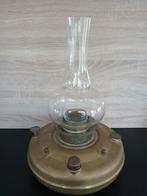 Oude koperen olielamp met glazen stolp, Antiek en Kunst, Ophalen, Koper