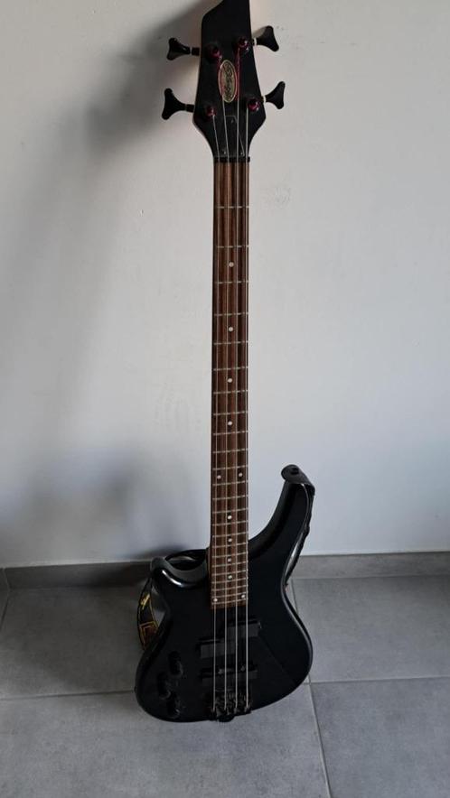Basse gaucher stagg 4 cordes fusion, Muziek en Instrumenten, Versterkers | Bas en Gitaar, Zo goed als nieuw, Basgitaar, Ophalen