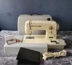 BERNINA 718 naaimachine met pedaal en tas., Hobby en Vrije tijd, Naaimachines en Toebehoren, Ophalen, Gebruikt, Naaimachine, Bernina