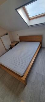 Bed met lattebodem en matras, Huis en Inrichting, Ophalen