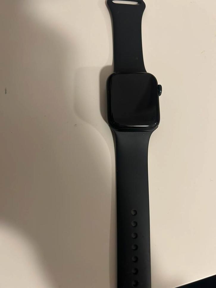 Apple watch se, Handtassen en Accessoires, Smartwatches, Gebruikt, iOS, Zwart, Ophalen of Verzenden