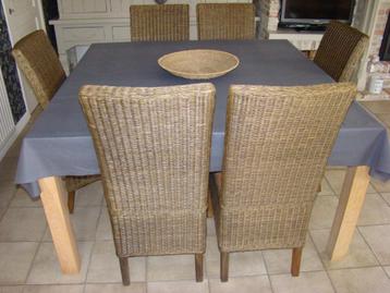 6 rieten stoelen beschikbaar voor biedingen