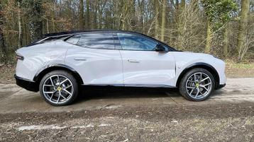 Lotus Eletre EDS 450 S KEF toit pano etc 612cv neuve Prix tv beschikbaar voor biedingen