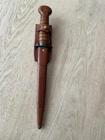 Dolk bajonet mes beschikbaar voor biedingen