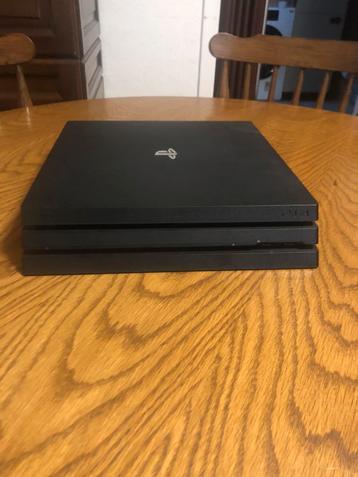PS4 Pro 1TB + 2 Controllers (1 Nacon compact) + 11 Topgames, Online, 2 joueurs, À partir de 7 ans, Autres genres