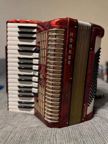 Accordéon HOHNER VERDI II N 96 basses disponible aux enchères