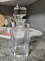 Carafe en cristal, Enlèvement